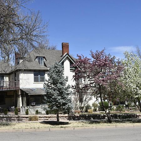 Downen House Bed & Breakfast 푸에블로 외부 사진