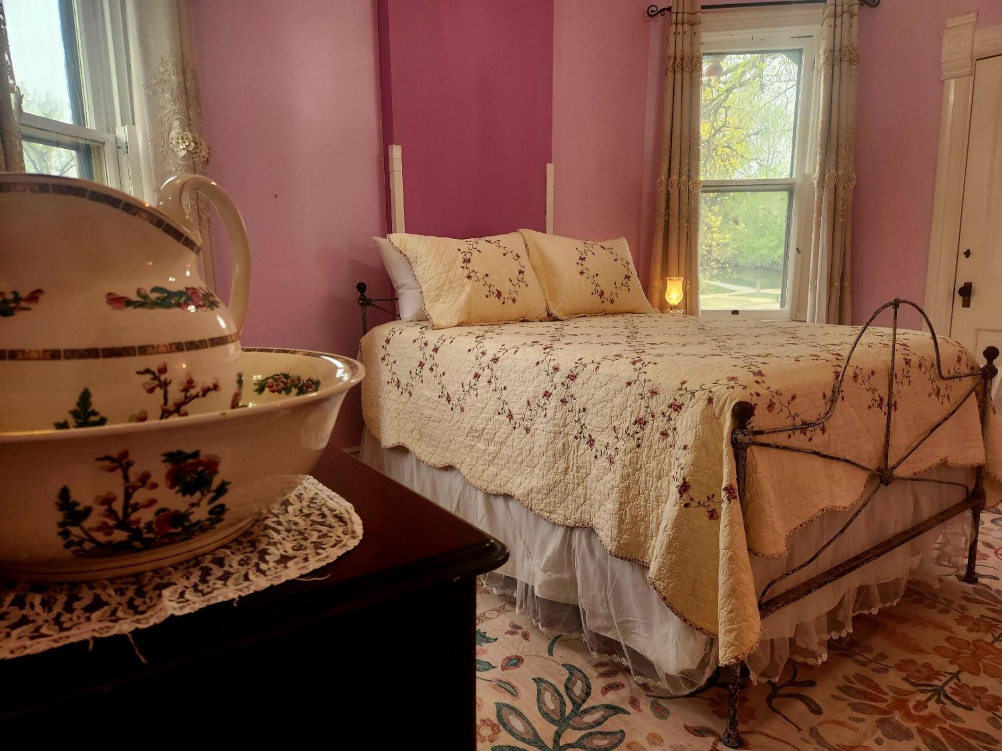 Downen House Bed & Breakfast 푸에블로 객실 사진