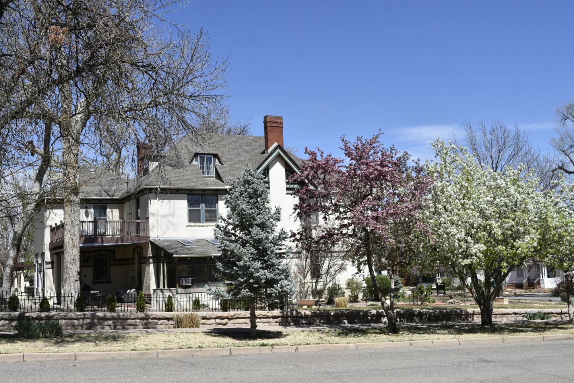Downen House Bed & Breakfast 푸에블로 외부 사진