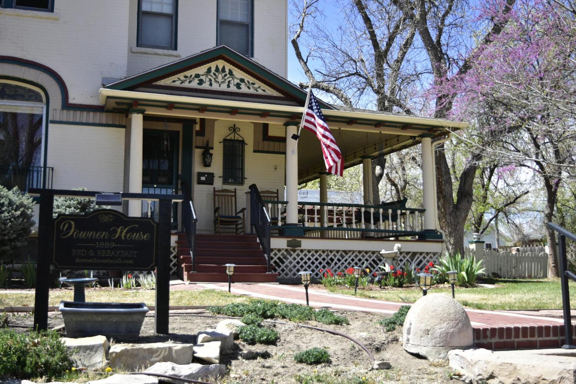 Downen House Bed & Breakfast 푸에블로 외부 사진